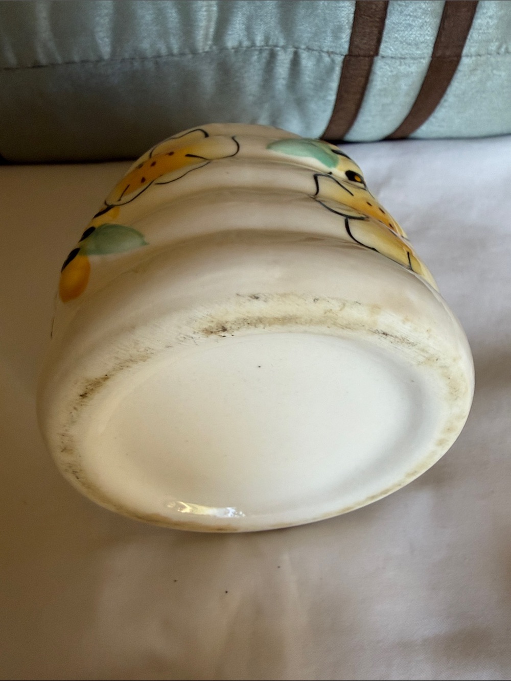 Ceramic Bee Honey Pot with Dipper - Picture 5 of 7